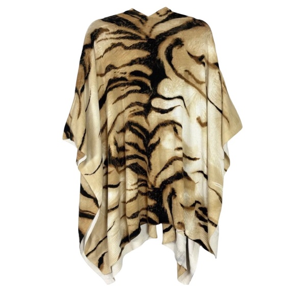 Chico’s Tiger print Ruana wrap - Picture 8 of 12